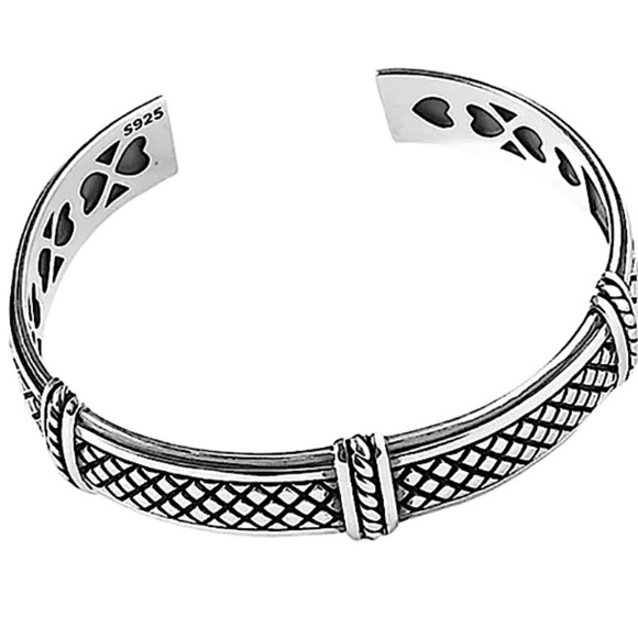 Minimalist Vintage Cuff Bangle Bracelet - Picture 3 of 7